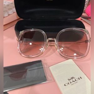 🌸🌸 Beautiful Coach Sunglasses🌸🌸